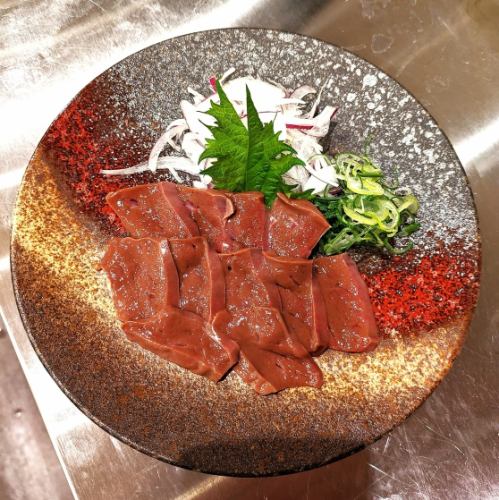 馬レバー刺し