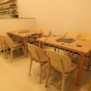 We accept enquiries for private bookings for groups of 8 or more.Please contact us for details on prices and content, with minimum 5,000 yen per person.