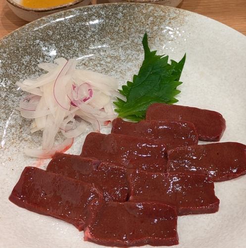 馬レバー刺し