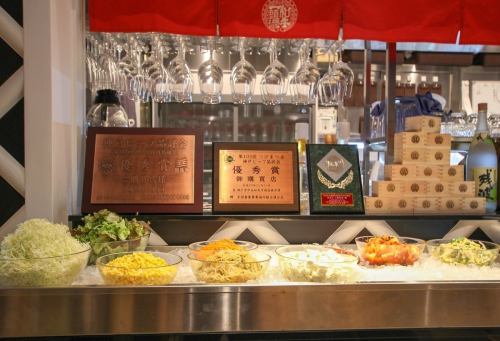 【新鲜蔬菜！人气沙拉和咖喱吧☆】