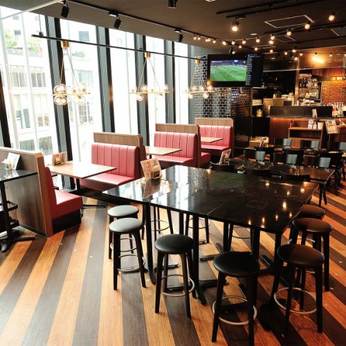 明るくカジュアルでにぎやかな気軽に入れるお店★