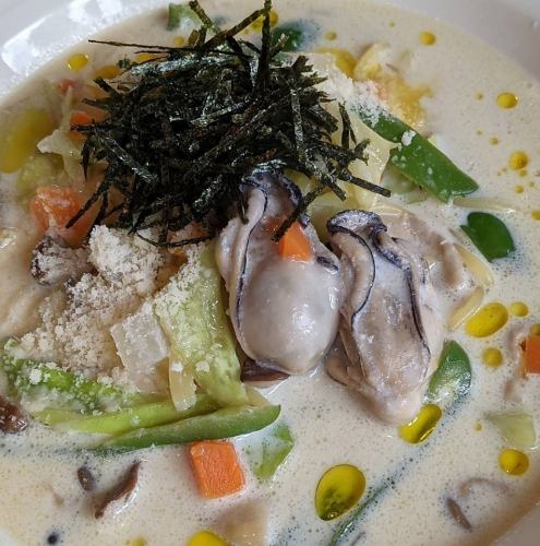 Oyster and winter vegetable soy milk cream soup pasta