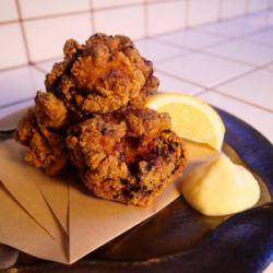 自家製鶏もも唐揚げ
