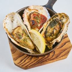 Assortment of 3 kinds of grilled oysters