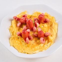 Red Vienna sausage omelet
