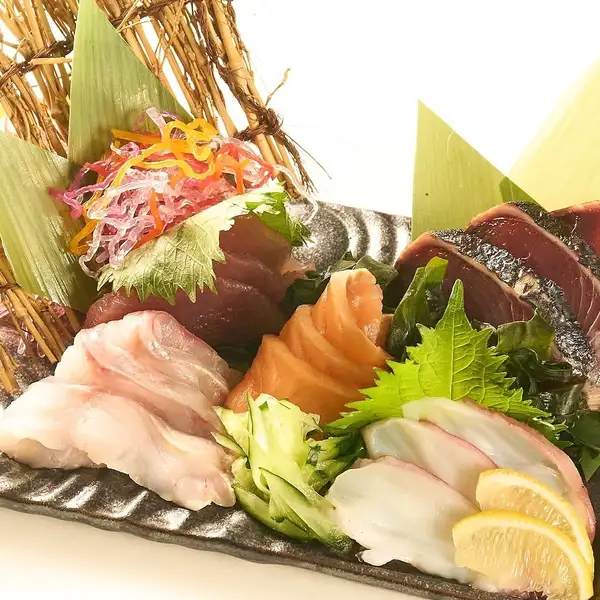 海鮮は、刺身や焼きなど