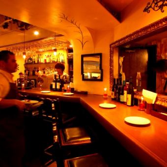 夜はライトアップして幻想的に・・・