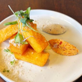 ポレンタフリット ピカンテサラミとトリュフのクリームチーズのディップ