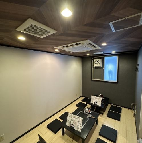 Tatami rooms are also available.