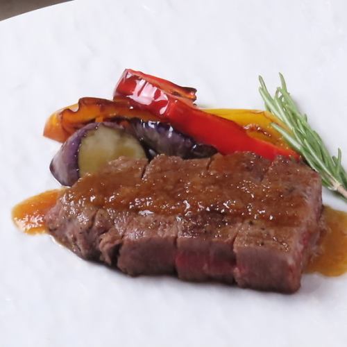 国産牛のステーキ