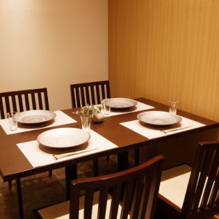 Private room with table seats.Recommended for small parties and receptions.