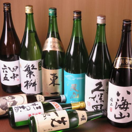 Sake that goes well with seafood and Japanese food from various parts of the country, including local sake