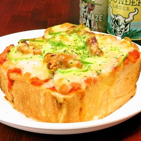 Bake-up thick sliced bread with plenty of cheese pizza toast