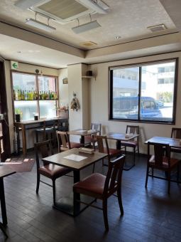 席の連結も可能です！グループのお客様もお気軽にお問い合わせください。