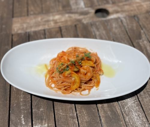 Tomato Sauce Pasta with Shrimp and Zucchini from Hyogo Prefecture