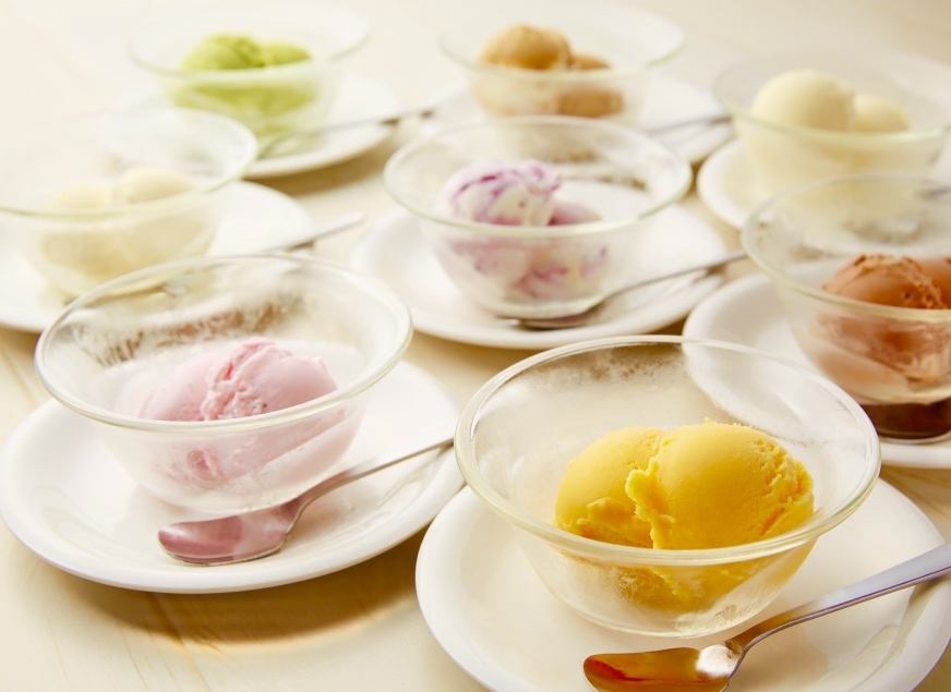デザートのアイスもサービスでお付け致します！