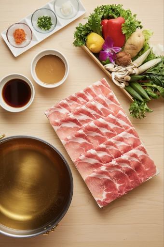 【2色鍋】 旨豚タンと琉香豚ロース食べ放題コース 小学生料金あり