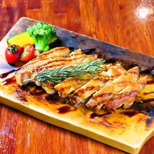 愛知県産 奥三河鶏のグリル バルサミコソース