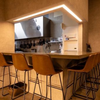 [1st floor counter seats] There are a total of 6 open and clean counter seats.#Asahikawa #Izakaya #City center #Seafood #Yakitori #Private room #Fully private room