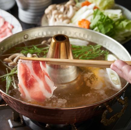 平日晚餐◆涮涮锅无限量供应◆国产五花肉套餐◆100分钟 1人2,050日元(含税)