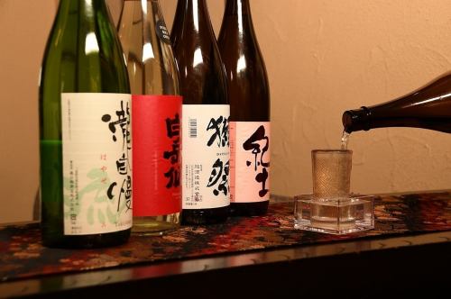 日本酒飲み比べセットあります♪