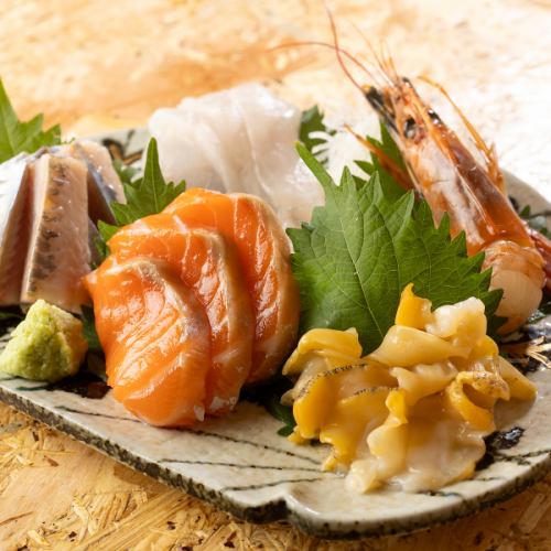 Assortment of 5 deluxe sashimi