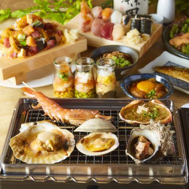 新鮮な魚介をその場で焼いて楽しめる浜焼きをご堪能あれ！