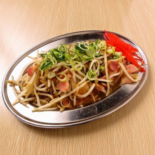 Stir-fried Bean Sprouts with Bacon