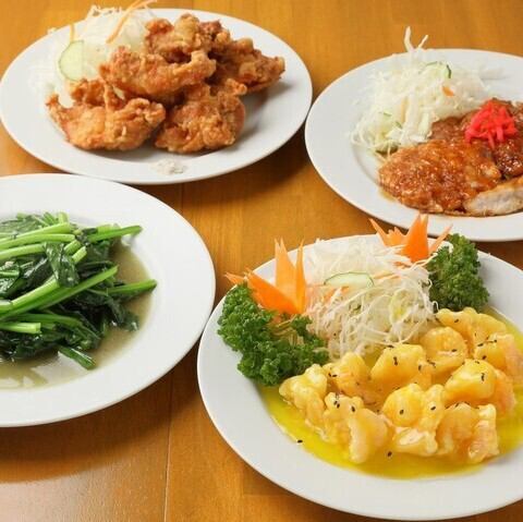 本場仕込みの名物料理！