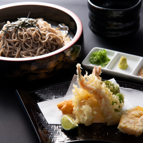 季節の天ぷら盛り合わせときた山膳　ざるそば・かけそば