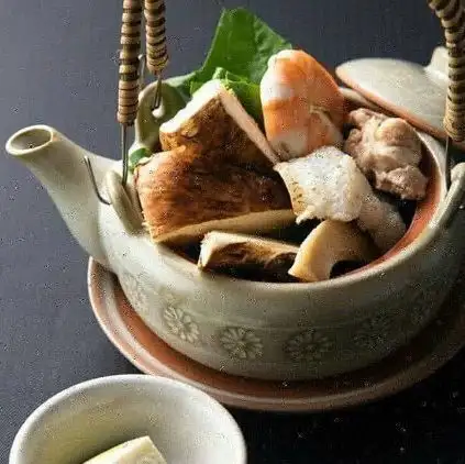 季節の土瓶蒸し