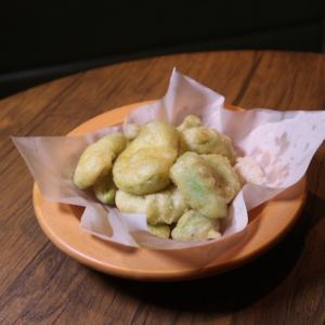 とろとろアボカドフリット