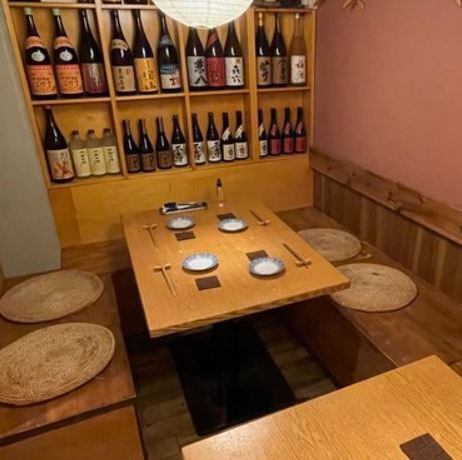 五名様からの半個室席ございます。ゆったりとしたお時間をお過ごしください。