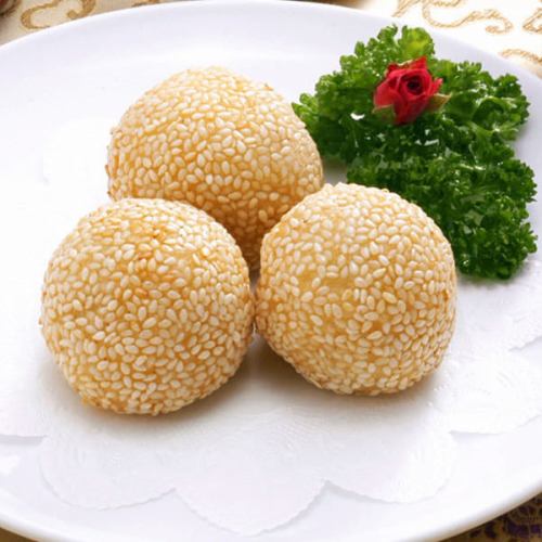 2 fried sesame dumplings