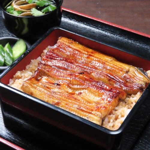 ふっくらとした国産のうなぎを使用したおいしいうな重をリーズナブルな価格でご提供！【うな重各種】