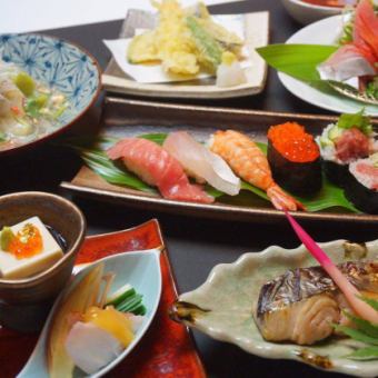 お昼の宴会、お祝い事や法事、歓送迎会などにぴったりな『お昼の寿司懐石コース』5,000円