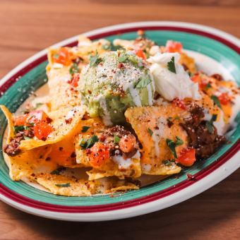 NACHOS / ナチョス