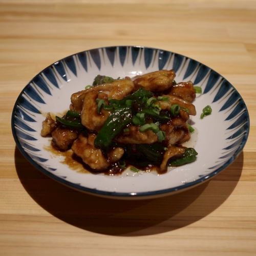 蒜蓉醬油炒藥材軟骨和青椒