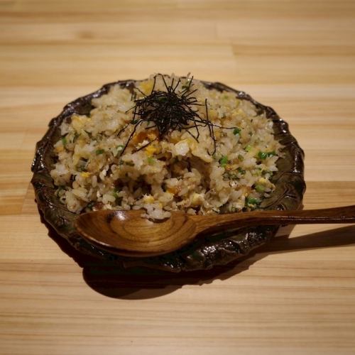小沙丁魚和醃梅子炒飯