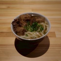 小仓特产牛筋乌冬面