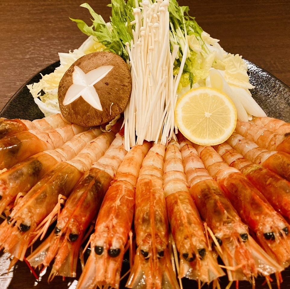 海老しゃぶや生牡蠣など、新鮮で美味しい海鮮料理が豊富◎