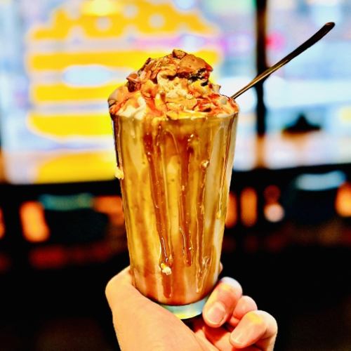 【本格アメリカンシェイク】お洒落なアルコール入りシェイクも
