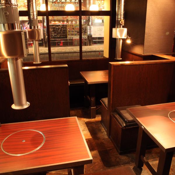 In addition to the digging kotatsu seats, there are also table seats.For company banquets, family gatherings, anniversaries, etc. ◎ The atmosphere that you can easily enter is popular.