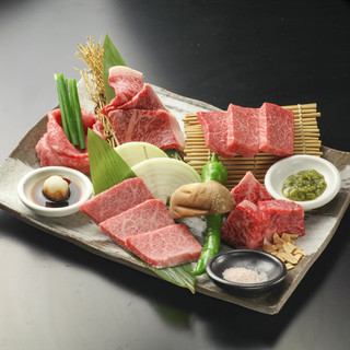 Enjoy special meat and thick-sliced tongue hormones! Kurano [Extreme course (10 items in total)]