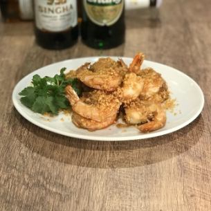 エビのニンニク風味揚げ「クントード グラティアム」