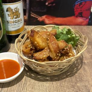 トントロの唐揚げ「コームートード」