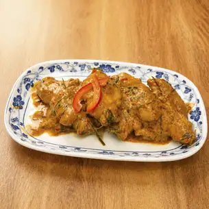 辣咖哩炒雞翅“Pad Phet Pi Gai”