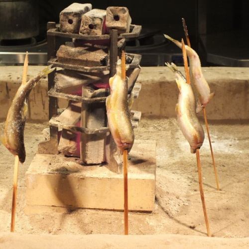 一本一本丁寧に焼き上げております。