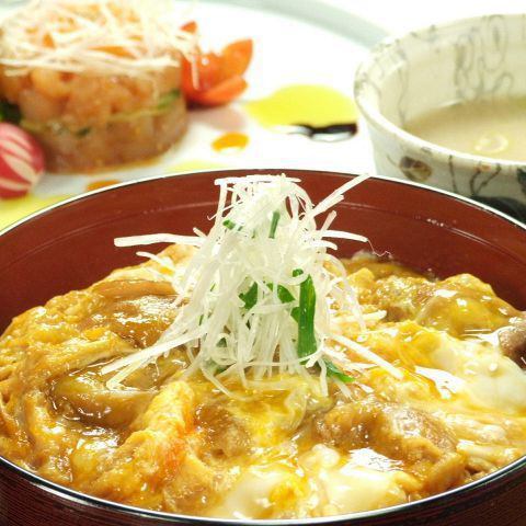 Right next to Sendai Station! Oyakodon 800 yen (tax included)