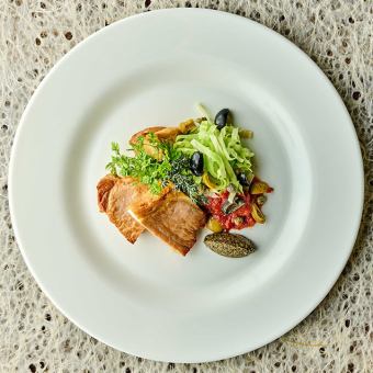 平日限定 【メイン：ローストポーク キャベツのプッタネスカ風】+ハーフブッフェ 11：30～